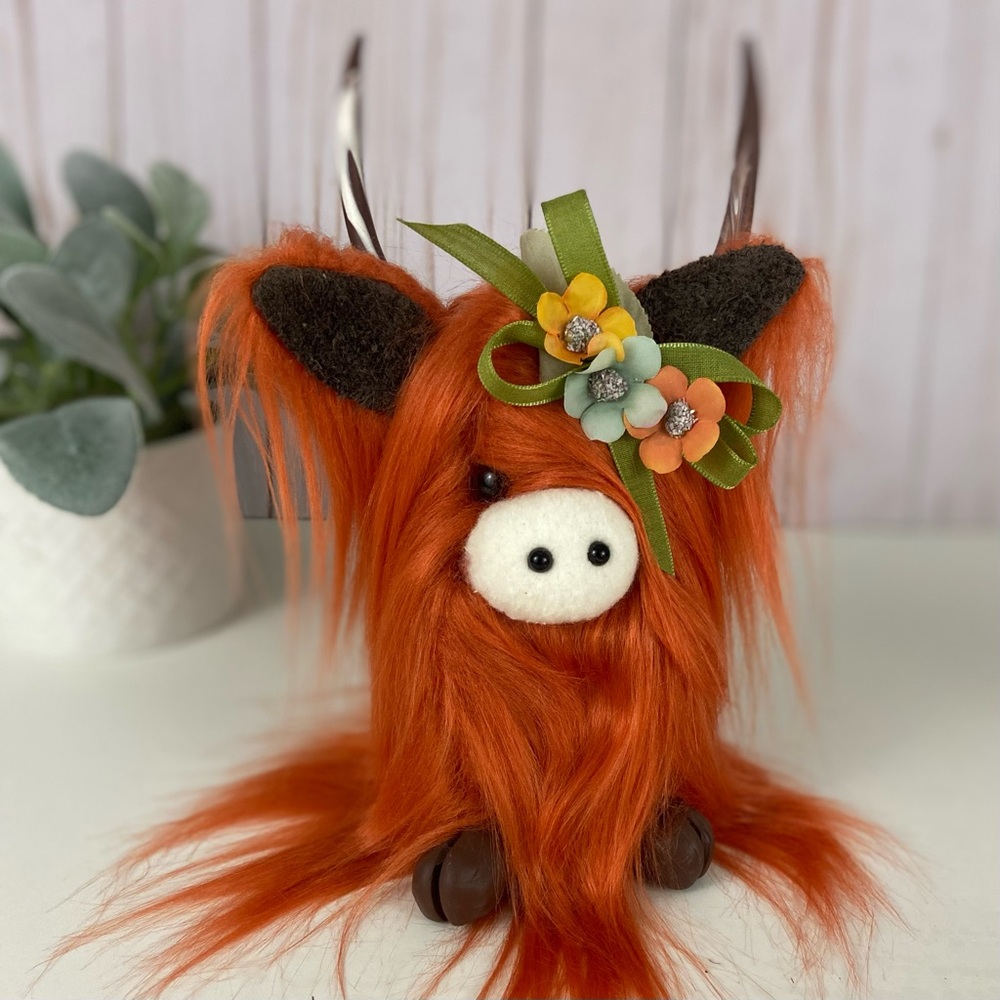 Handmade Highland Cow Rust Faux Fur Leather Ears Clay Hooves Horns Floral Bow - Picture 3 of 13